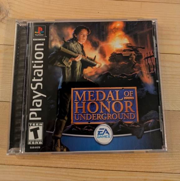 Medal of Honor: Underground for PlayStation Used - - Picture 1 of 7